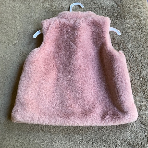 Epic Threads Cut Coney Faux Fur Glam Vest - Picture 3 of 8